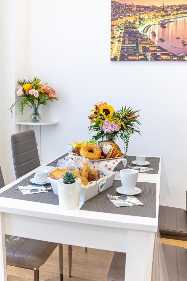 White Gold Bed & Breakfast Napoli Dış mekan fotoğraf